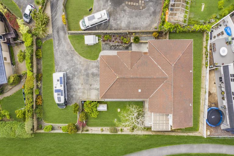 Photo of property in 21 St Annes Crescent, Wattle Downs, Auckland, 2103