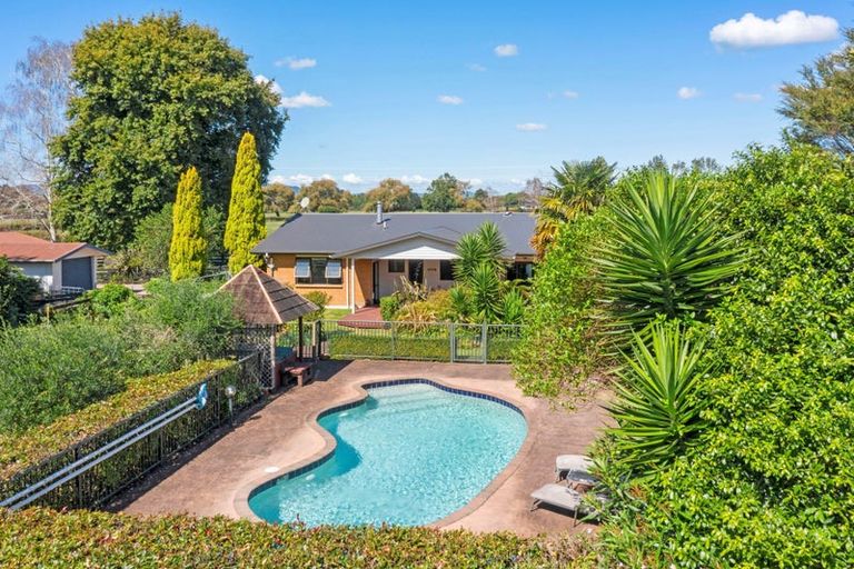 Photo of property in 243 Woodside Road, Matangi, Hamilton, 3284