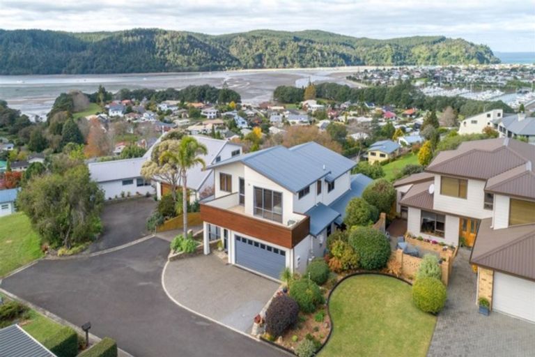 Photo of property in 144 Tirohanga Drive, Whangamata, 3620