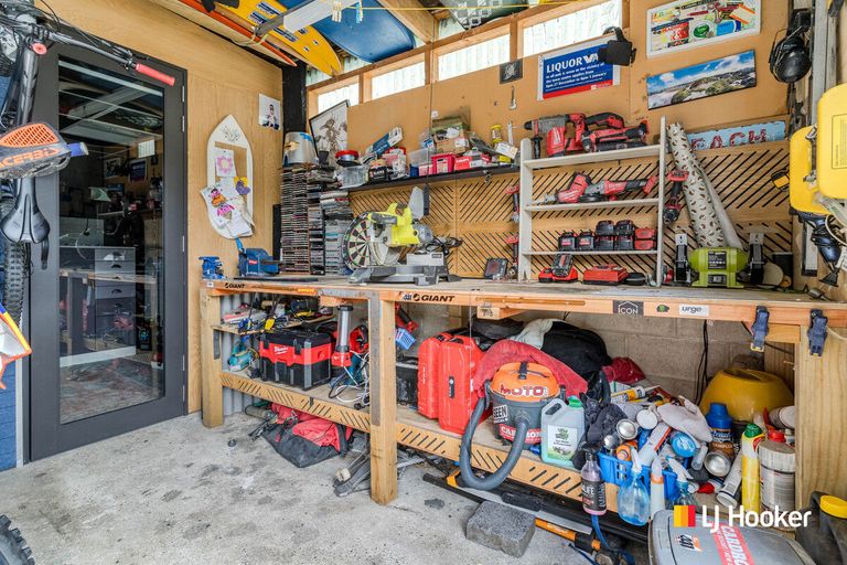 Photo of property in 25 Elwyn Crescent, Green Island, Dunedin, 9018