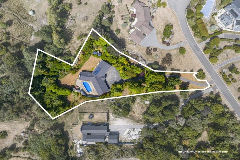 Photo of property in 5 Cameron Drive, Acacia Bay, Taupo, 3385