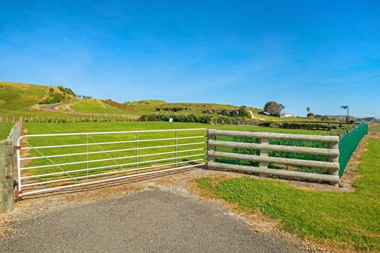 Photo of property in 934 Mahia East Coast Road, Mahia, 4198