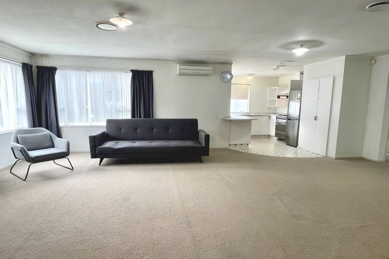 Photo of property in 1 Takatimu Way, Johnsonville, Wellington, 6037