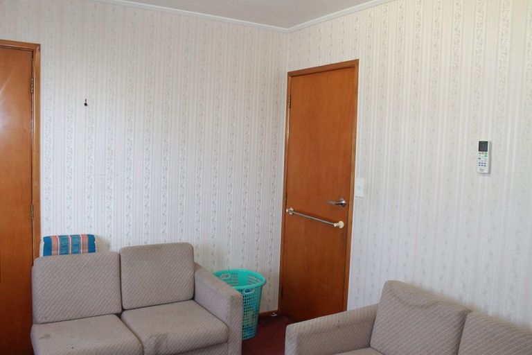 Photo of property in 11 Ben Lora Place, Mangere East, Auckland, 2024