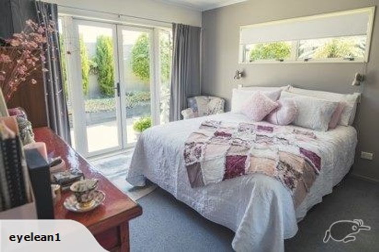 Photo of property in 18 Hollinger Place, Nawton, Hamilton, 3200