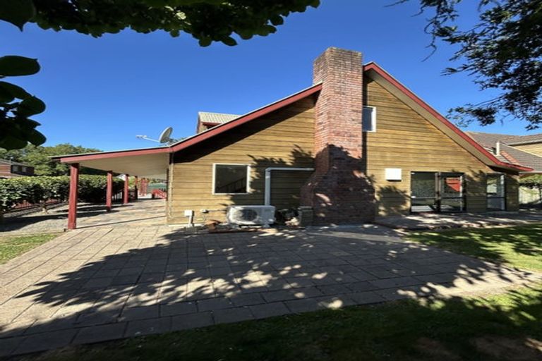 Photo of property in 142 Victoria Avenue, Hokowhitu, Palmerston North, 4410