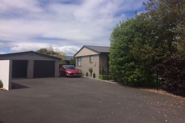 Photo of property in 9b Blairdon Place, Bishopdale, Christchurch, 8053