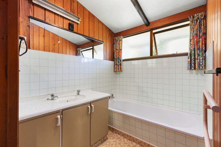 Photo of property in 8b Waikare Place, Welcome Bay, Tauranga, 3112