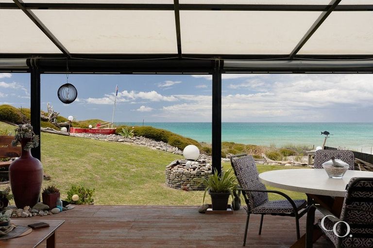 Photo of property in 103 Pukehina Parade, Pukehina, Te Puke, 3189