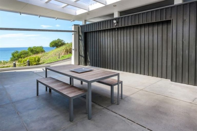Photo of property in 22 Oceana Heights, Tairua, 3508