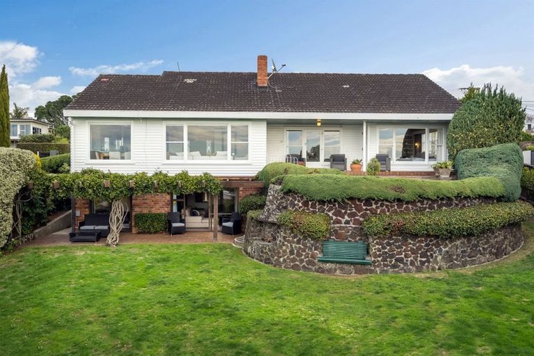 Photo of property in 26 Seacliffe Avenue, Belmont, Auckland, 0622