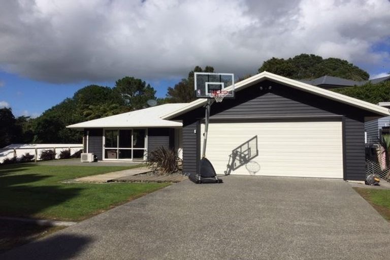 Photo of property in 74c Karamea Street, Whalers Gate, New Plymouth, 4310