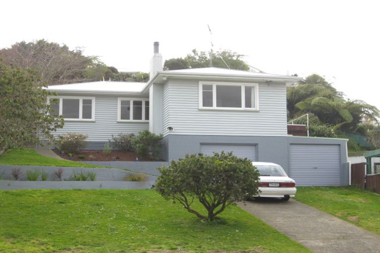 Photo of property in 16 Kenmore Street, Westown, New Plymouth, 4310