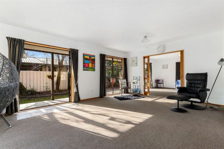 Photo of property in 4 Johns Road, Belfast, Christchurch, 8051