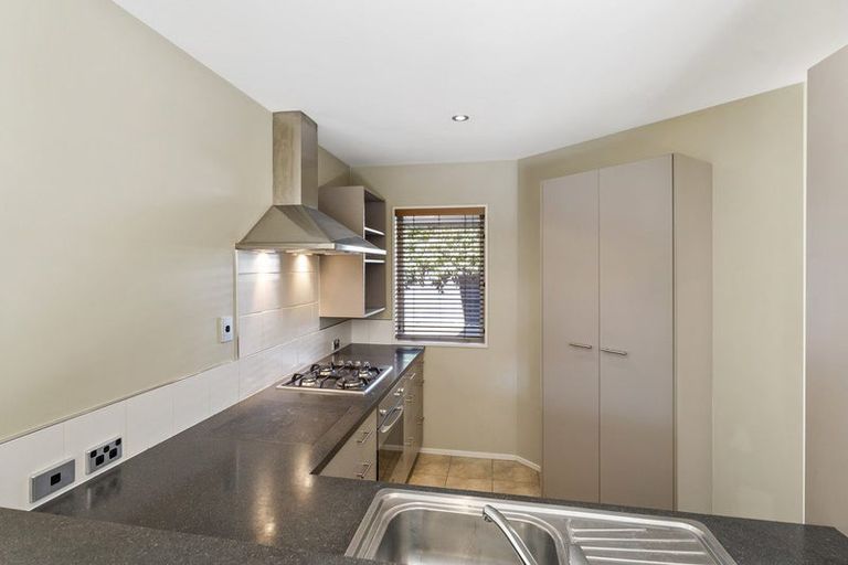 Photo of property in 94a Packe Street, Edgeware, Christchurch, 8013