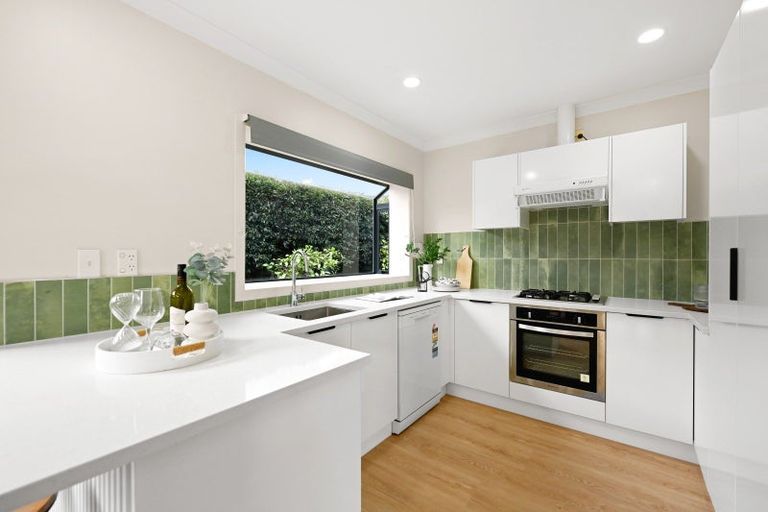 Photo of property in 44 Catalina Drive, Melville, Hamilton, 3206