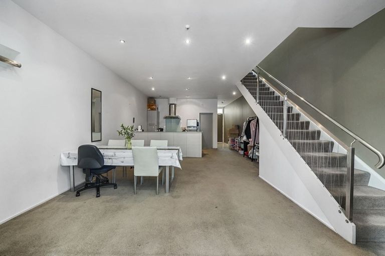 Photo of property in Hb Apartments, 4/3 Holland Street, Te Aro, Wellington, 6011