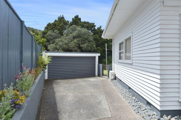 Photo of property in 82 Hatea Drive, Regent, Whangarei, 0112