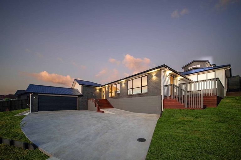 Photo of property in 116 Lisle Farm Drive, Pukekohe, 2120