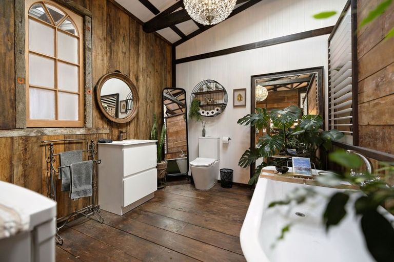 Photo of property in 157 Kent Street, Kingston, Athol, 9793