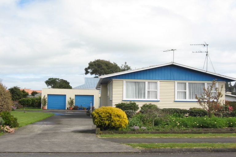 Photo of property in 17 Ngapapa Street, Urenui, 4375