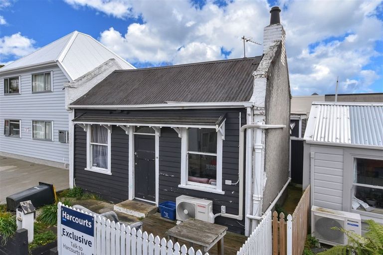 Photo of property in 16 Titan Street, North Dunedin, Dunedin, 9016