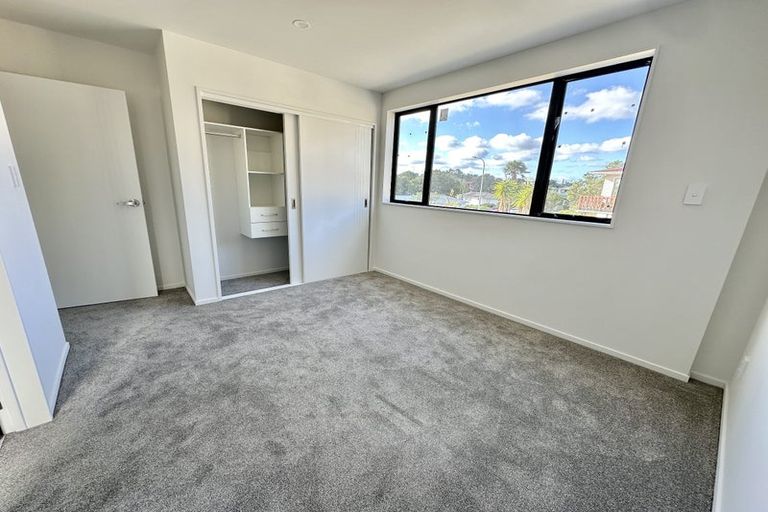 Photo of property in 18 Waka Street, Albany Heights, Auckland, 0632