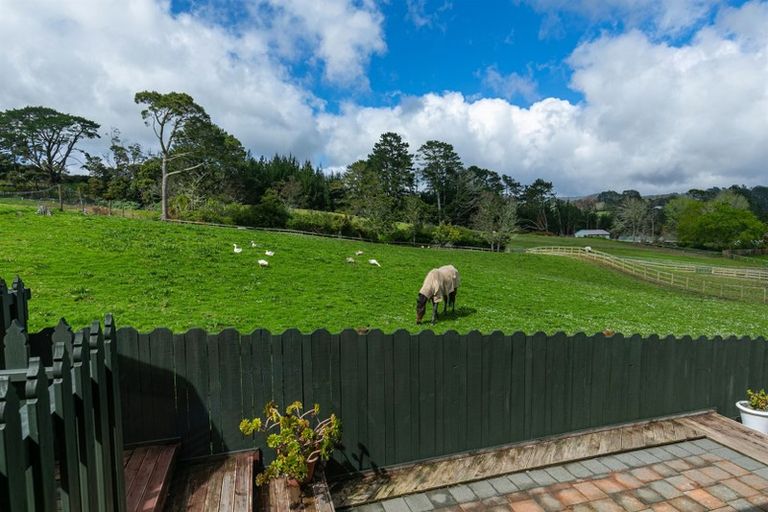 Photo of property in 48 View Ridge Drive, Ranui, Auckland, 0612