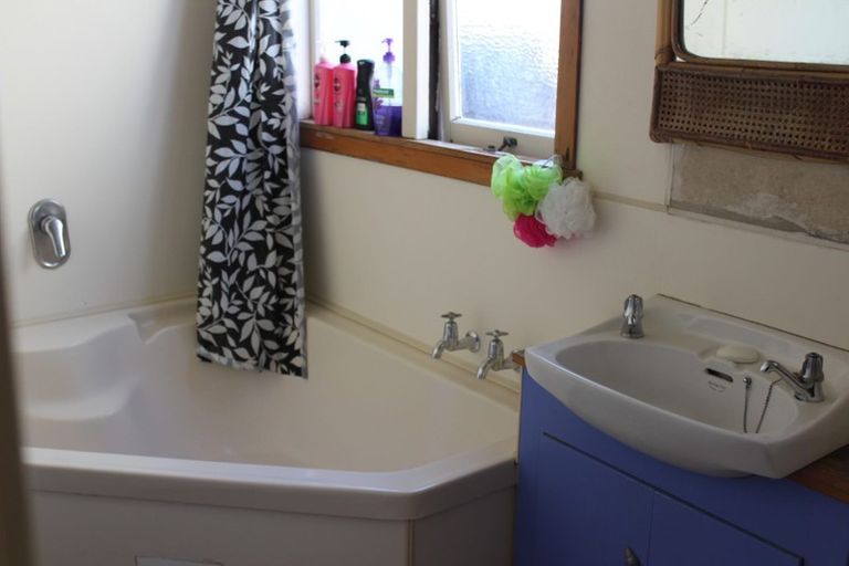 Photo of property in 257 Marine Parade, New Brighton, Christchurch, 8061