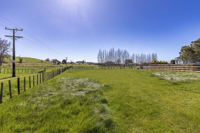 Photo of property in 471 Porangahau Road, Waipukurau, 4282