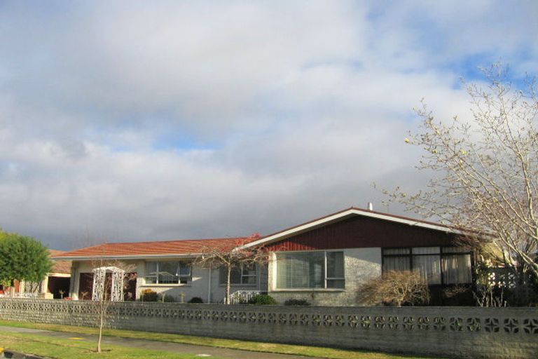 Photo of property in 11 Weathers Place, Taradale, Napier, 4112