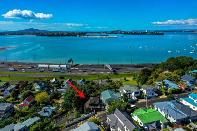 Photo of property in 1/91 Princes Street, Northcote Point, Auckland, 0627