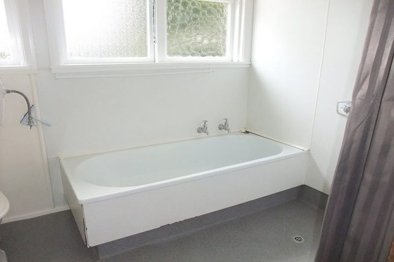 Photo of property in 14 Alpers Place, Hoon Hay, Christchurch, 8025