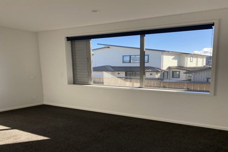 Photo of property in 7 Gunn Way, Hobsonville, Auckland, 0616