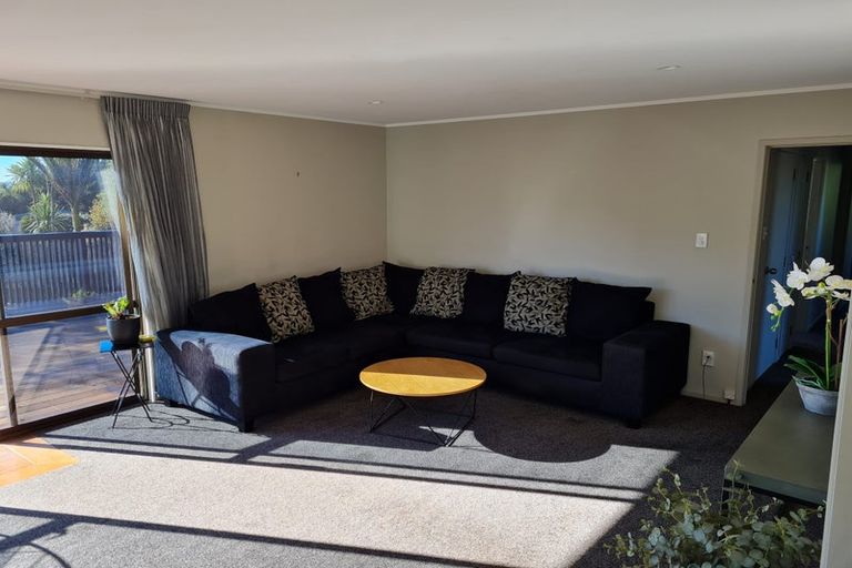 Photo of property in 4 Mabbett Lane, Waimauku, 0883
