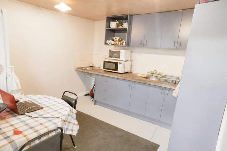 Photo of property in 9 Toru Street, Te Atatu Peninsula, Auckland, 0610