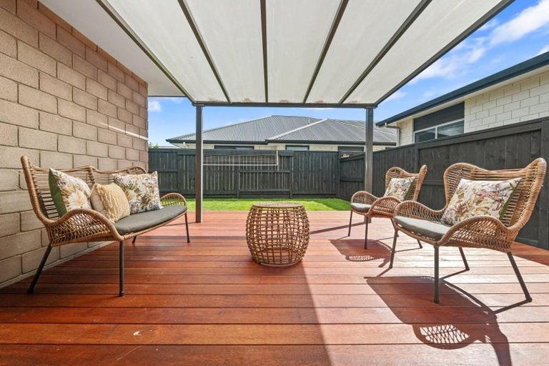 Photo of property in 114 Penetaka Heights, Pyes Pa, Tauranga, 3112