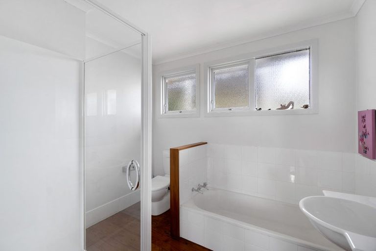 Photo of property in 9 Norfolk Road, Stanmore Bay, Whangaparaoa, 0932