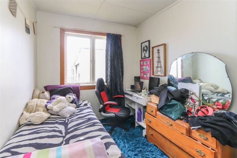 Photo of property in 14 Richmond Street, Inglewood, 4330