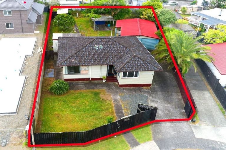Photo of property in 16 Greenock Road, Ranui, Auckland, 0612