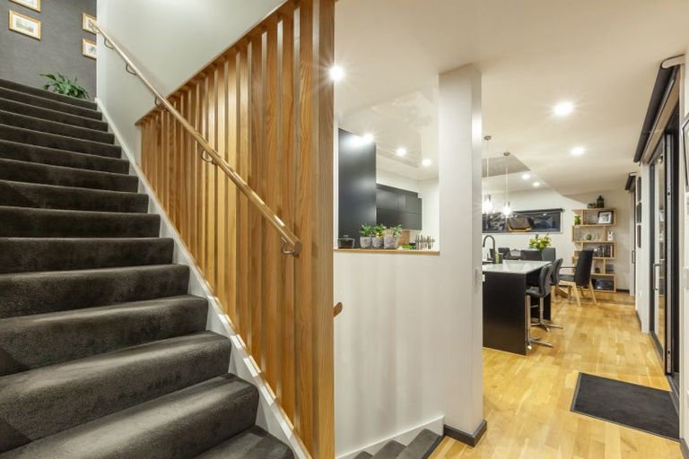 Photo of property in 101 Kakariki Grove, Waikanae, 5036