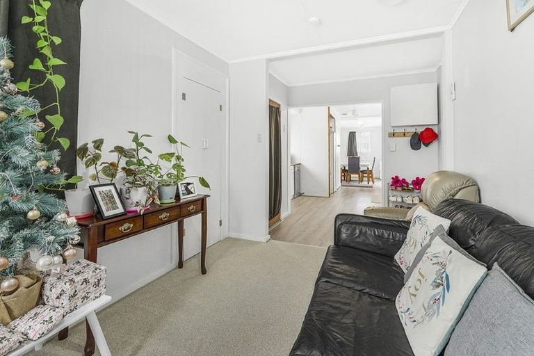 Photo of property in 68 Paul Crescent, Fairfield, Hamilton, 3214