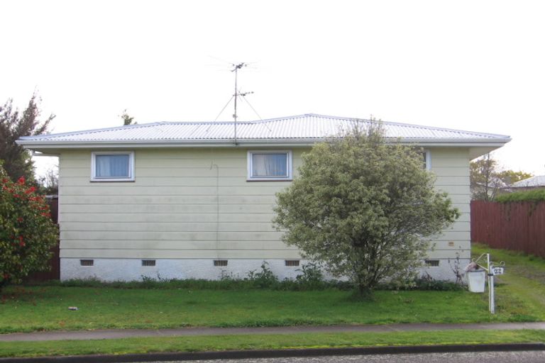 Photo of property in 70 Montgomery Crescent, Lansdowne, Masterton, 5810