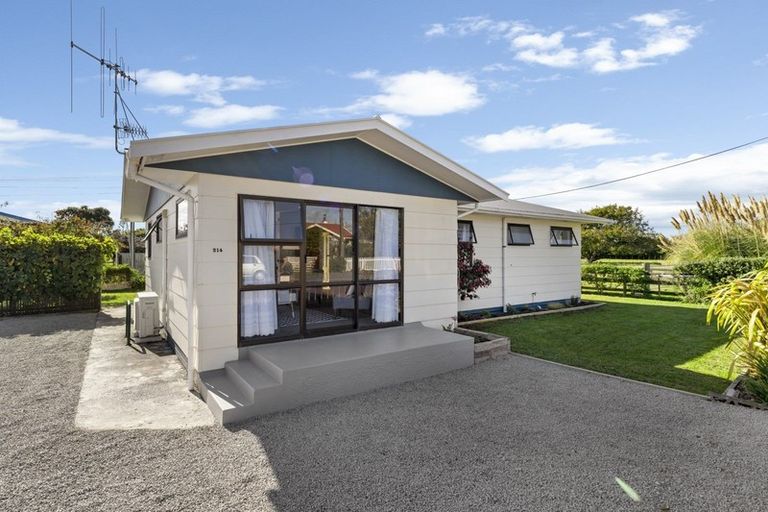 Photo of property in 214 Rangiuru Road, Otaki, 5512