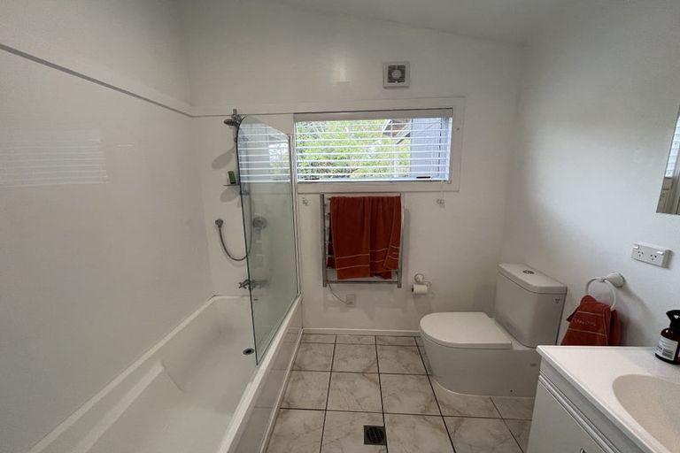 Photo of property in 8 Sunset Terrace, Waikanae Beach, Waikanae, 5036