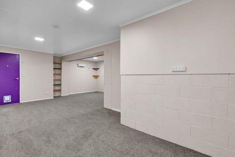Photo of property in 17 Villa Place, Bell Block, New Plymouth, 4312