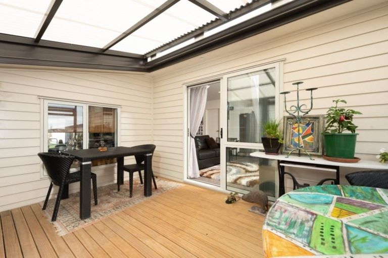 Photo of property in 11 Kamahi Crescent, Papamoa Beach, Papamoa, 3118