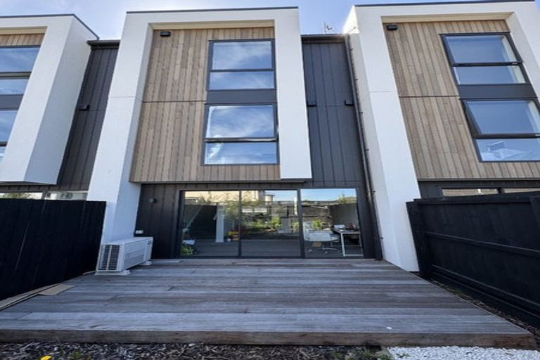 Photo of property in 2/12 Tonga Place, Riccarton, Christchurch, 8041