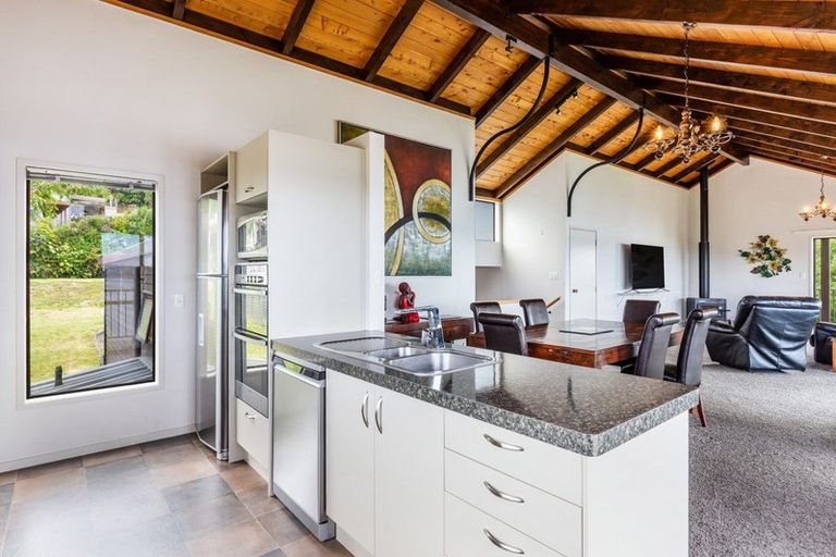 Photo of property in 73 Wakeman Road, Acacia Bay, Taupo, 3330