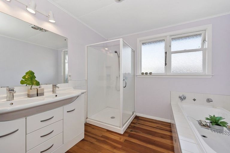 Photo of property in 83 Bryant Road, St Andrews, Hamilton, 3200